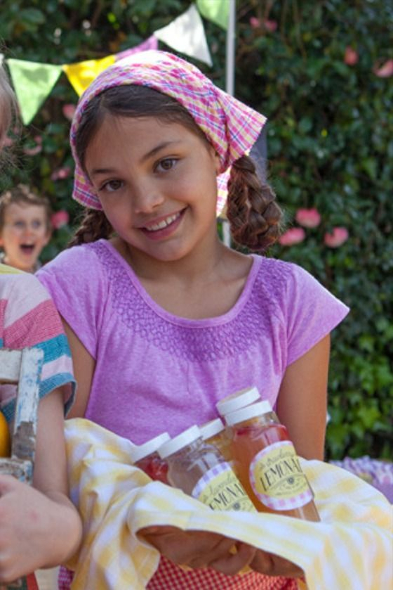 Help Your Kids Host An Incredible Lemonade Stand This Summer With This 